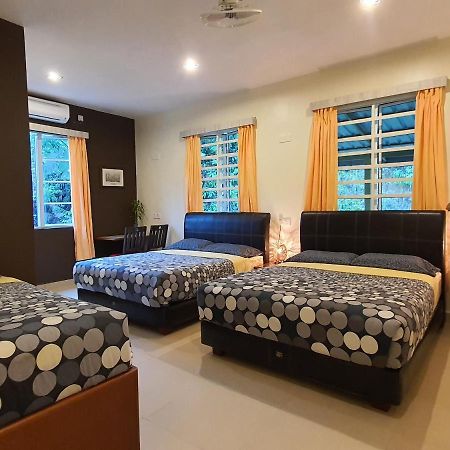 Fathers Guesthouse Bungalow Cameron Highlands Eksteriør billede
