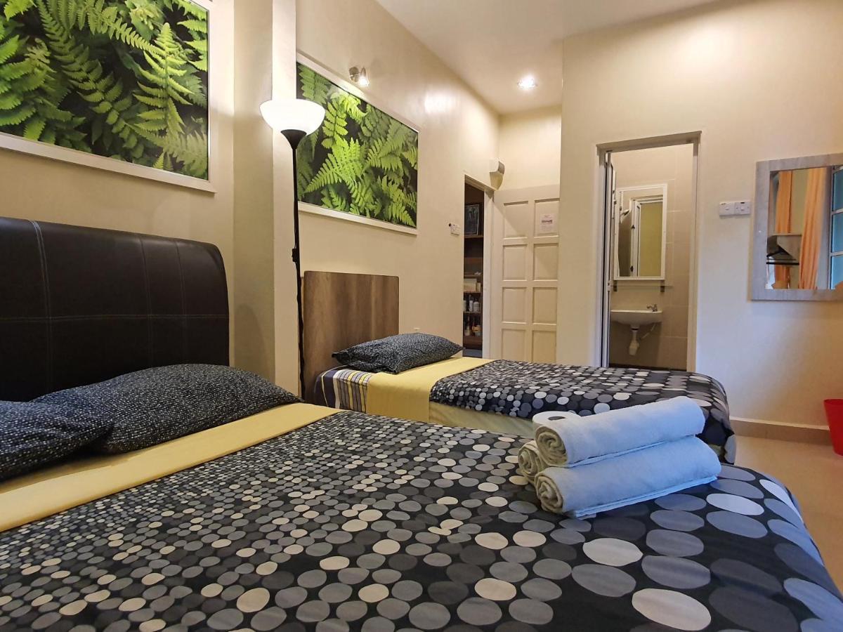 Fathers Guesthouse Bungalow Cameron Highlands Eksteriør billede