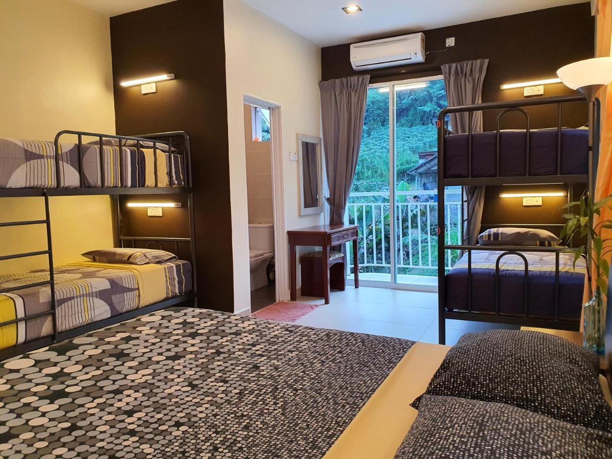 Fathers Guesthouse Bungalow Cameron Highlands Eksteriør billede
